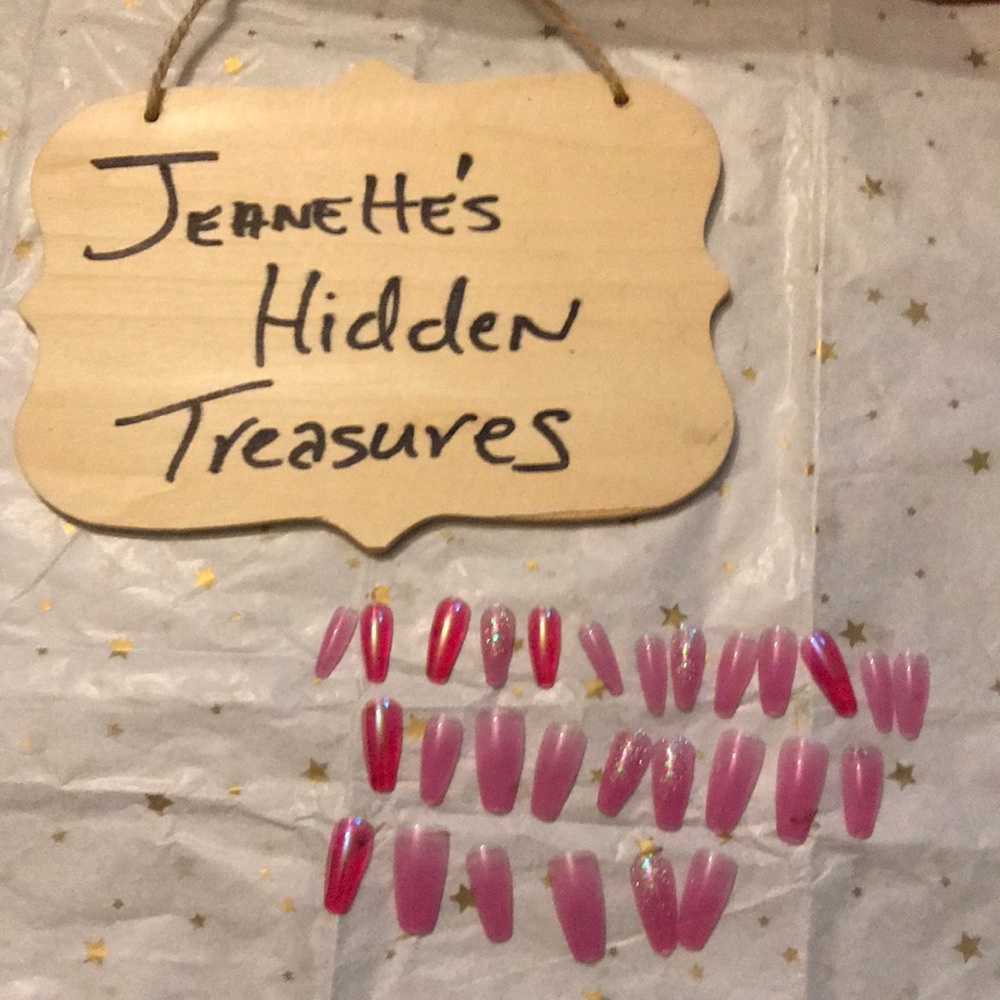 🔥🔥🔥. 2/$13. 🔥🔥🔥 28 Kiss Nails Long